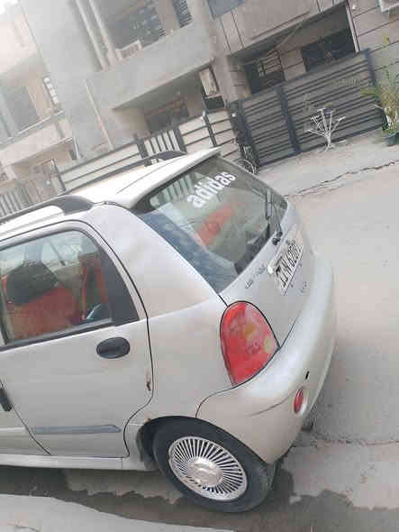 السلام عليكم كيو كيو للبيع 30 وبيها مجال المكان كفاءات السيديه موديل 2010 الاتصال عل الهاتف ***********
