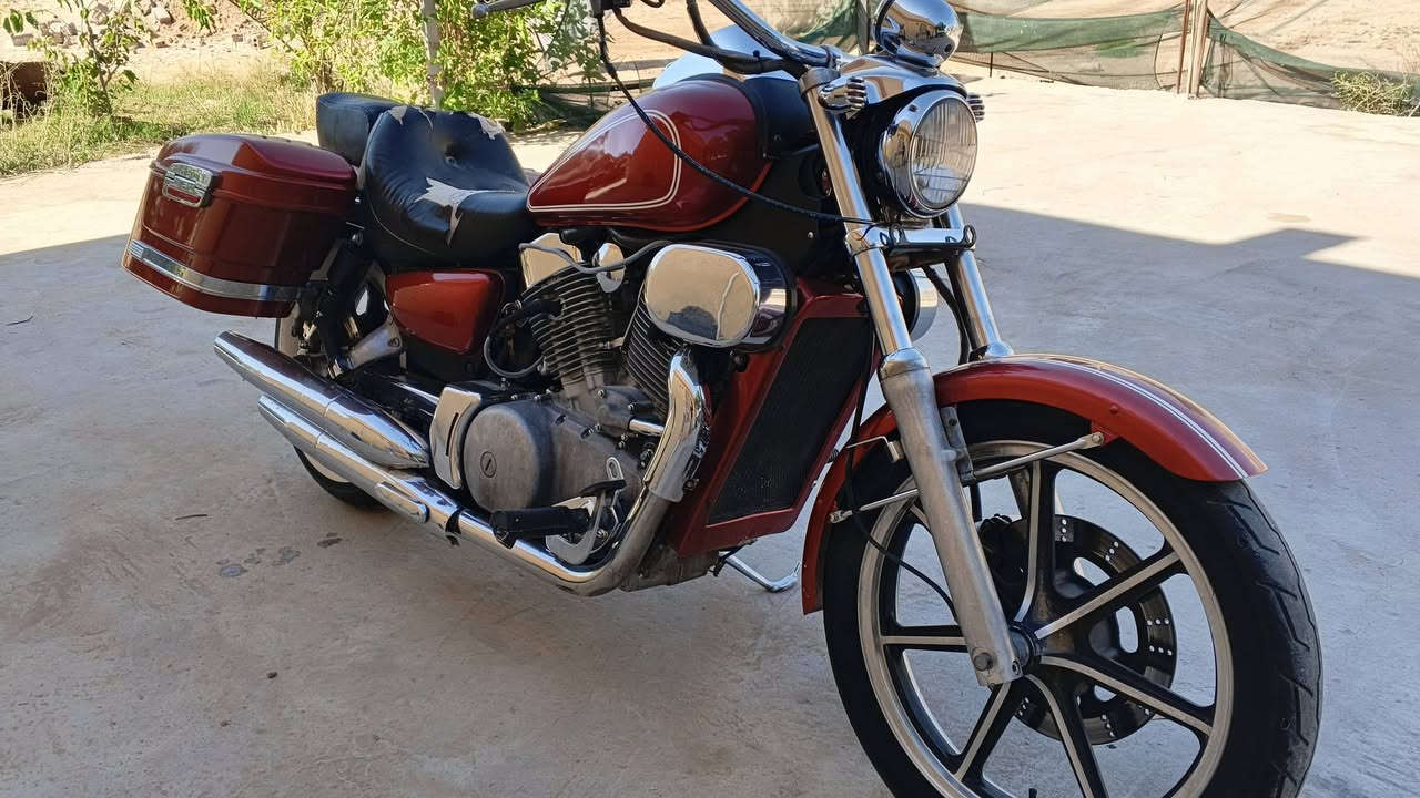 السلام عليكم 
Kawasaki Vulcan 1500cc
كير 4 نمر
نظيفه مثل ما موضحه
مفحوصه انتر بول  
مبدل بيها اويل بم فقط مال حاويه يعني راجعه بلاد الي اشتغلها محمد ابو شوارب
ما بيها نقص بس ربط الاشاير 
السعر 22$
مكاني كربلاء 
***********
