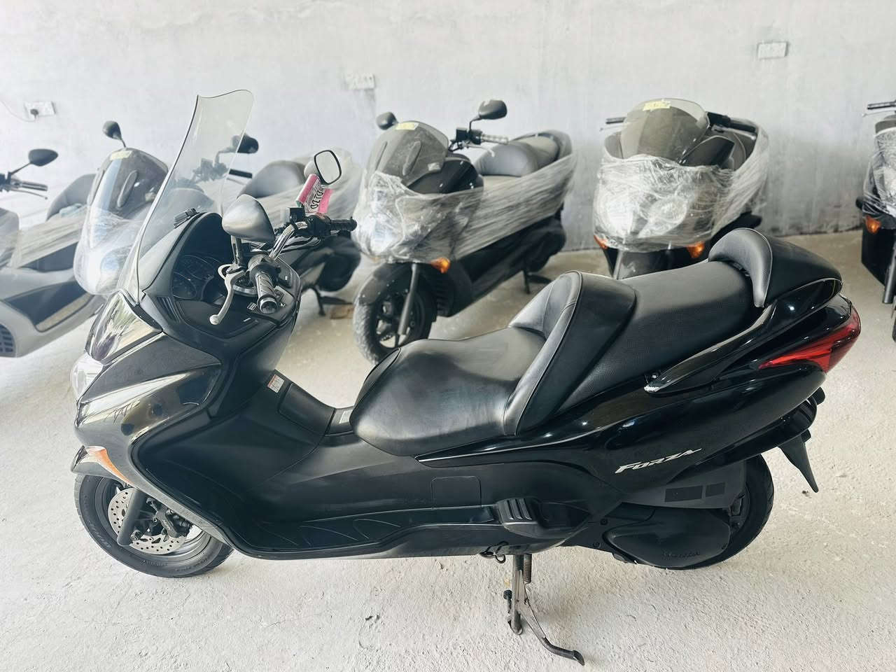 سلام وعليكم شباب 0/8 عميه بلاد داخل انبثري  مكفوله كفاله عامه  شرط مزاد اليابان🇰🇷 توصيل متوفر العنوان البصره القرنه        لاسفتار *********** ***********معرض فورزا العراق
