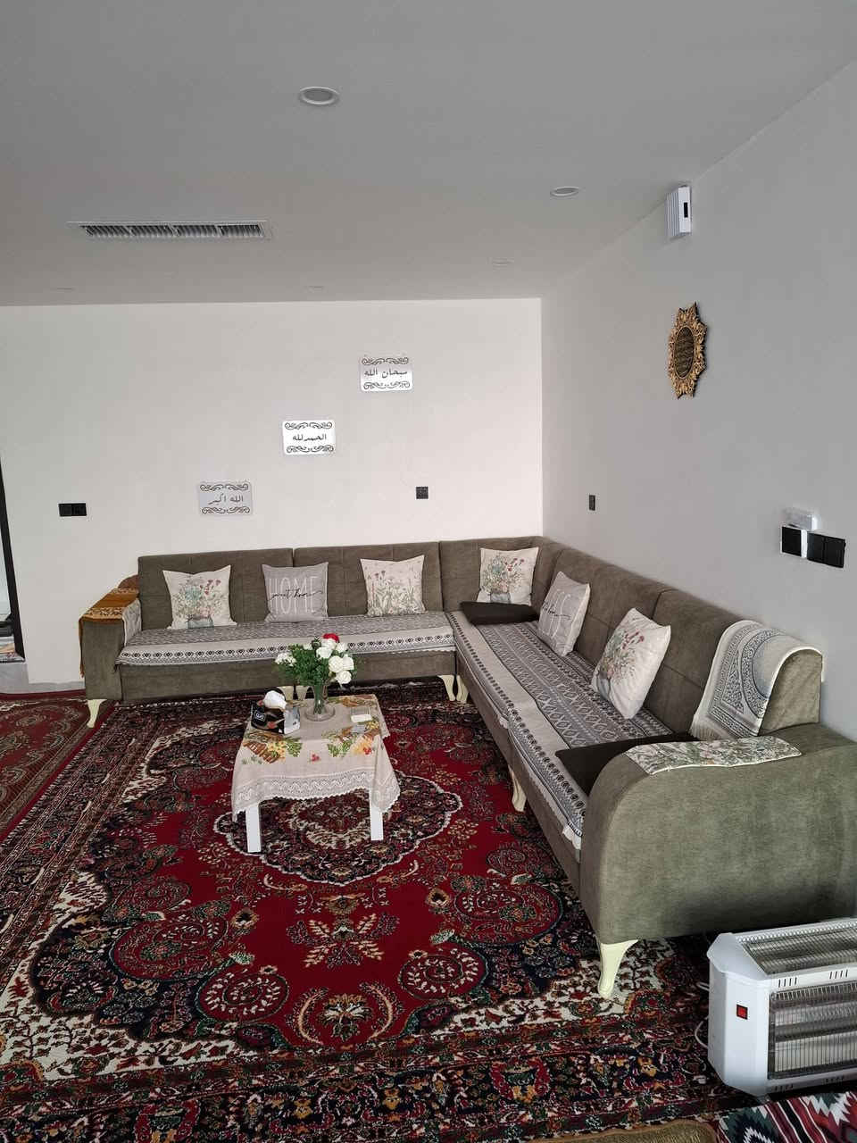 غراض للبيع الي حاب يشتري شي منهن يجي ويشوف بعينه ونتفق على السعر وجزاكم الله خير


**إذا كنت صاحب هذا الإعلان وتريد حذفه لأي سبب، رجاءا أرسل رسالة إلى الدعم الفني**