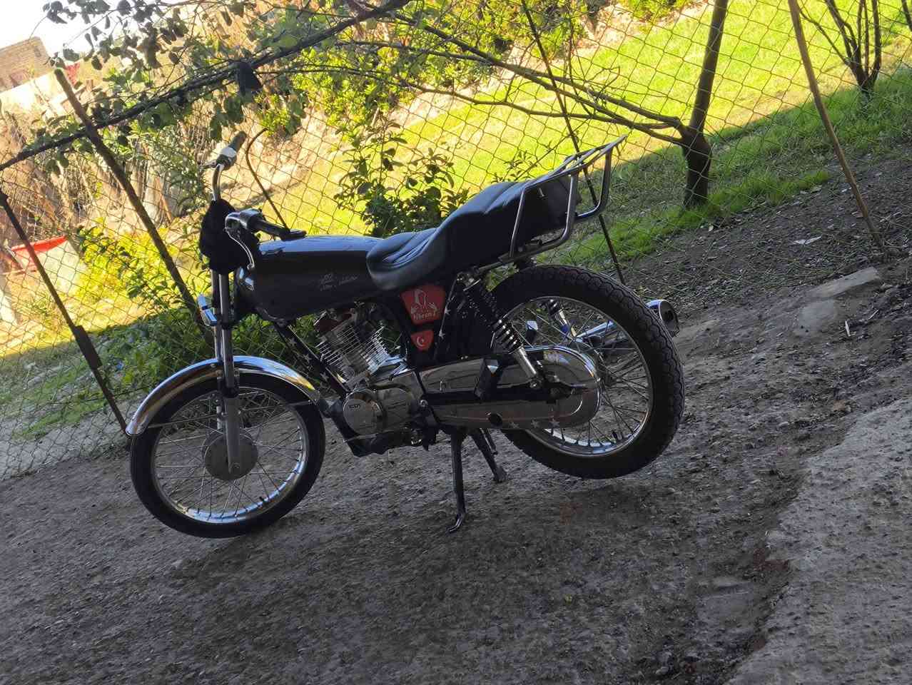 سلام عليكم دراجه لبيع صارله شهرين معمره ماعوزه شي مكفوله من تفيلس وراق سكنر موديل 2025محرك تيربو برغي 8 راسني او رقم ***********
