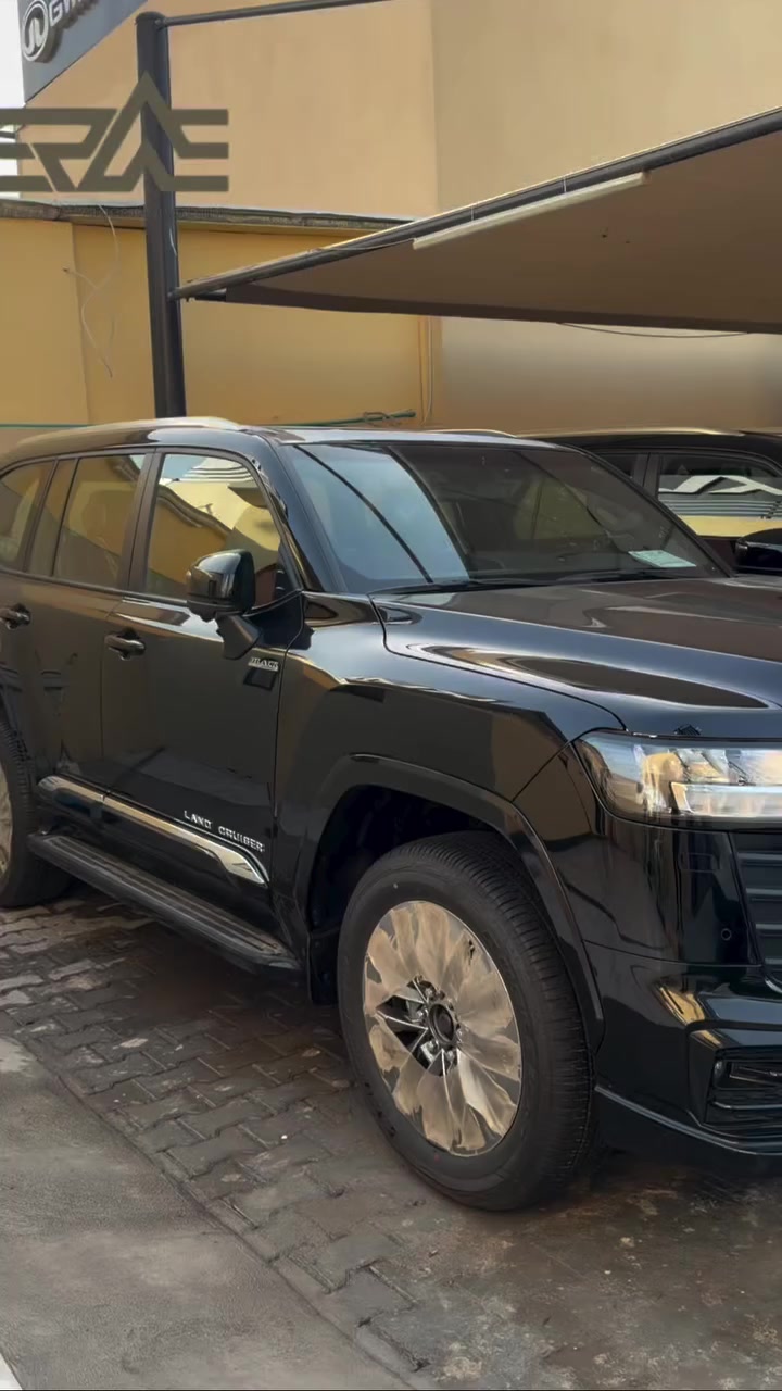 الاندكروز 2025 ابلاك لمتدد GX.R داخل احمر  للاستفسار والتواصل مع الشركة
العنوان:
📍كربلاء - خلف مستشفى الكفيل -مدينة المعارض - معرض رقم 32 + 33
📍كربلاء - طويريج - قرب الدفاع المدني
للتواصل :
📞 *********** عبدالله
📞 *********** عبدالله
📞 *********** علي
📞 *********** كرار
📞 *********** كرار
#تويوتا #سيارات #تويو_الأقوى #تويوتا_لانكروزر
