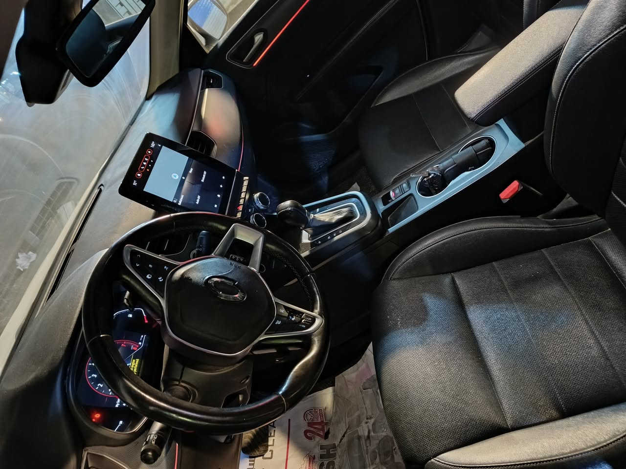 السلام عليكم 
سياره سامسونك كوري 
مكينه 2000 موديل 2023 
ماشيه 44 
فول مواصفات ماعده لفتحه  
كفاله مكينه كير بيني وبينك سونار 
رقمي *********** 
سعره 113 وبيه مجال بسيط
