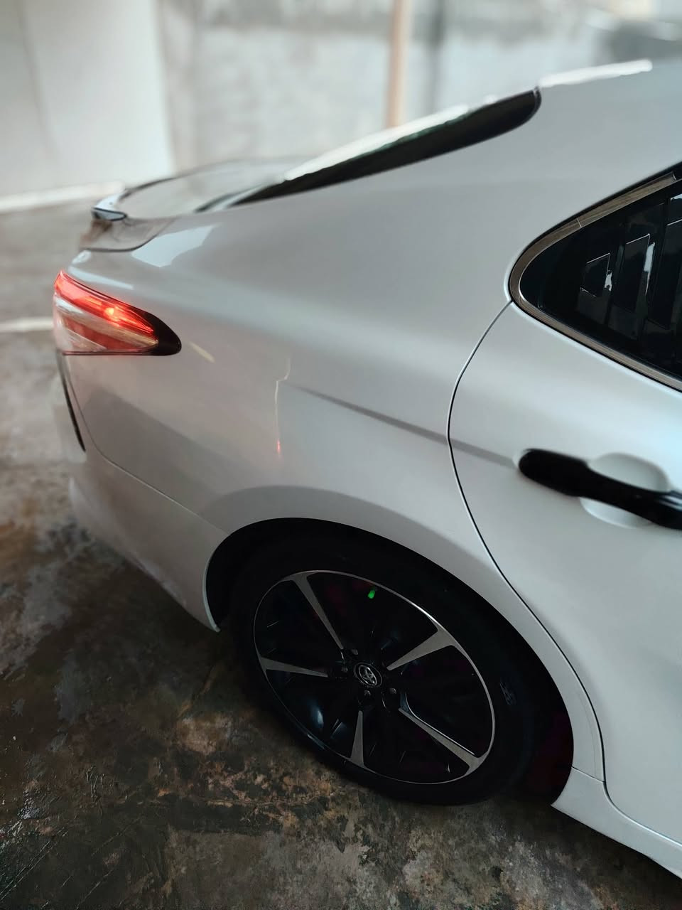 سلام عليكم
كامري 2019
فئهxse فول مواصفات 
وارد كندي سياره كلين داخله 
الضرر/جاملغ امامي صبغ اضر شدوخ
السياره بدون دواخل شرط 
السياره رقم بغداد مميز 
مكلف بل نشر 
رقم صاحب السياره.: ***********
عنوان السياره
السعر اتصل و تدلل
