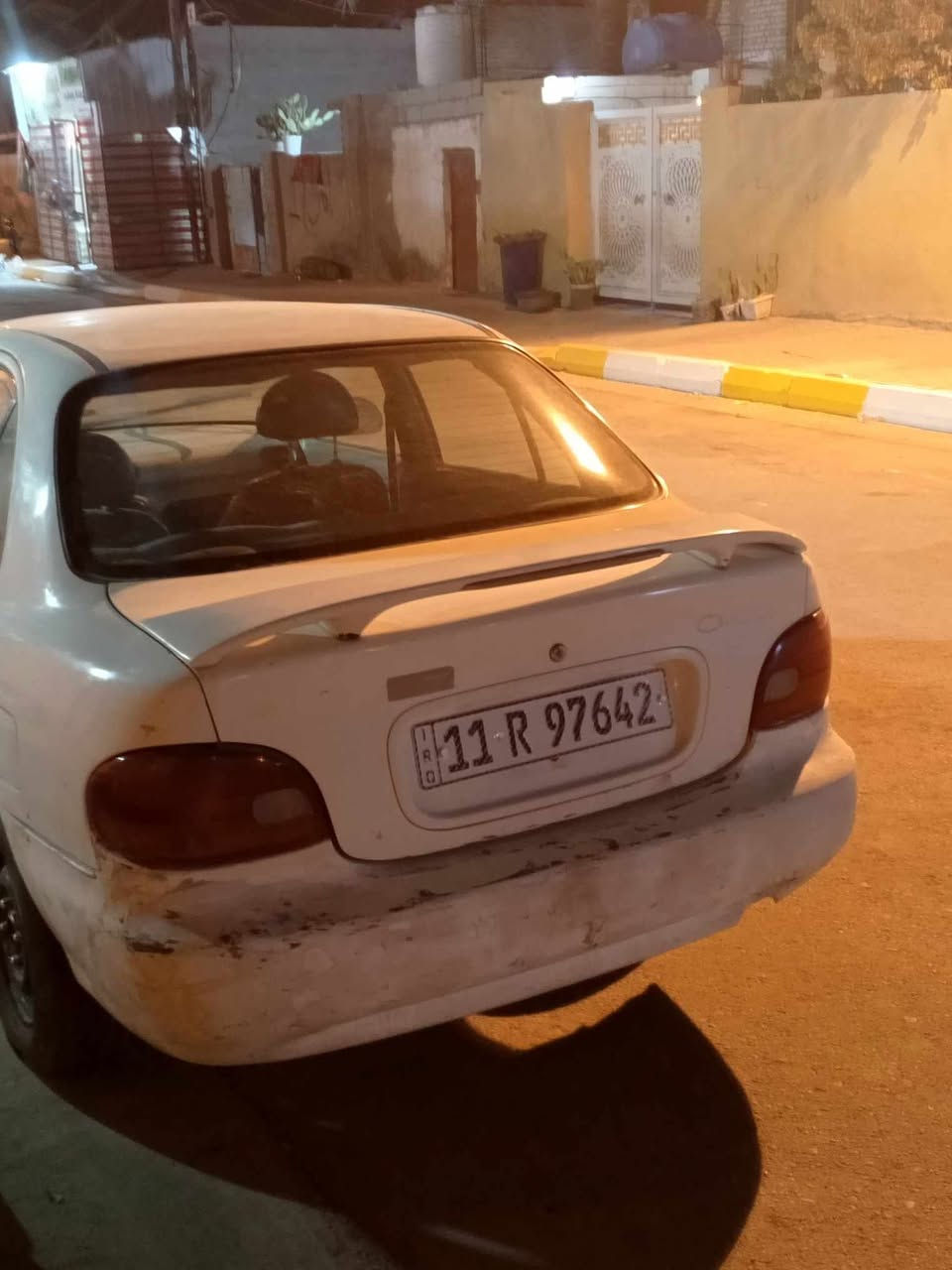 السلام عليكم سيارة نوع هونداي اكسنت بغداد انكليزي بسمي  السعر ٢٠ *********** تصال كير عادي مكاني بالصويره
