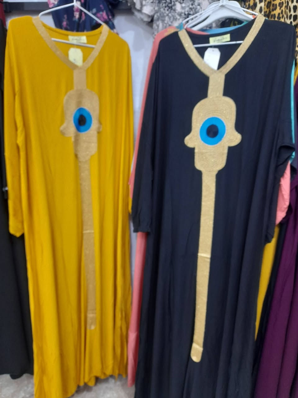 حبايبي رمظان كريم علينه وعليكم بالخير والبركة عروض الدشاديش الكشمير موجود قياسات وموديلات سعر ١٠الاف وموجود توصيل داخل أبو عظام والمناطق القريبه ومتواجدين وره الفطور وأهلا وسهلا حبايبي واتساب ***********
