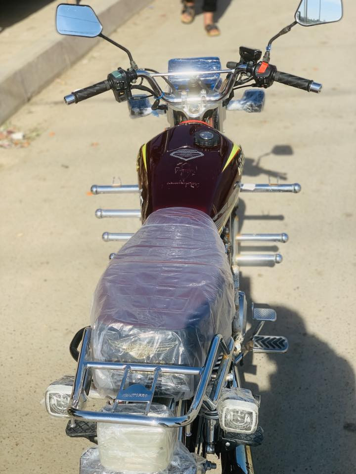 السلام عليكم
دراجه نامه برو موديل ٢٠٢٥محرك٢٠٠اوراق كامله مكفول كفاله عامه بعده شركه مكاني صلاح الدين يثرب السعر أو الاستفسار ***********
