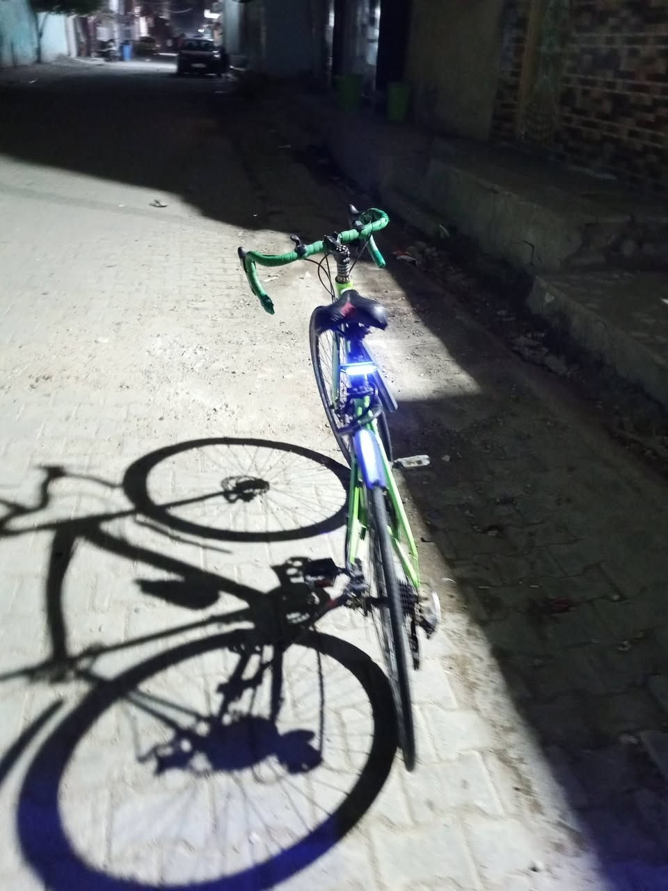 بايسكل رود سباق للبيع لاستفسار
***********
