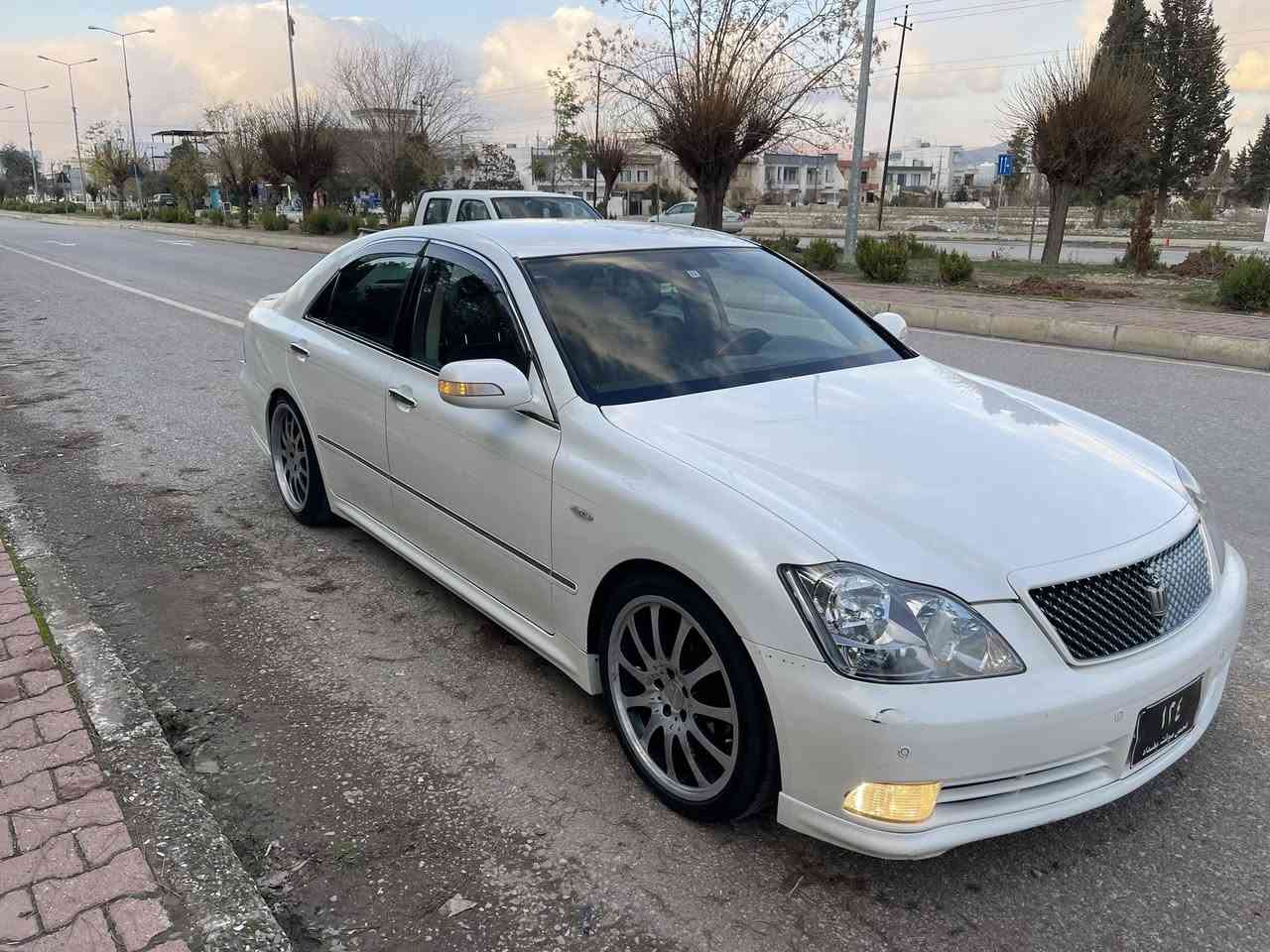 ٢٠٠٥گيرو مه كينه  گه وره ١٨٢ 
بي دو كه ل بي بوياخ بي مه سره ف 
بي چال بي شوخت تايبه ت ٦٧$
***********
***********
