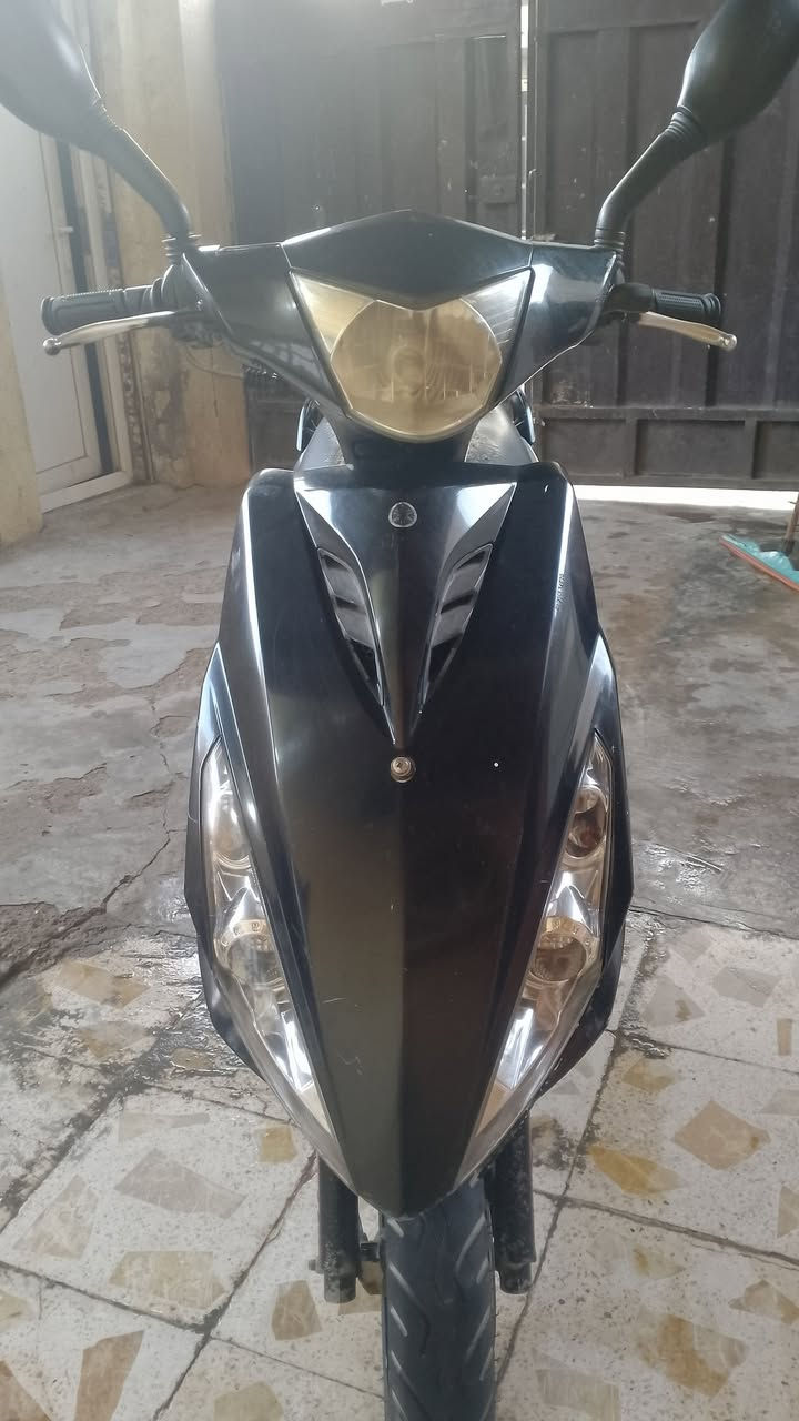 السلام عليكم ورحمه الله وبركاته
دراجة ماكس مضلع للبيع ......
كفالة عامة من الهندر والسلف وجميع الكهربائيات كامل محرك مكينة برغي واحد ما مفتوح بيها بلادية فول محرك كامل بلاد بدون تنقيص أو تبخير شلعة أو معدل الدراجة فول مواصفات كفرات بلاديه باتري جديد ... كابريتر جديد ... دوشمة كشن جديدة ... فلتر بنزين وشوتا جديد دراجة خير من الله تعال انت وفيترك وشوف بعينك دراجة فول 
السعر / 600 وبيها مجال الطيبين 🩵.
المكان / ديالى بعقوبة حي المعلمين أو السايدين .....


**إذا كنت صاحب هذا الإعلان وتريد حذفه لأي سبب، رجاءا أرسل رسالة إلى الدعم الفني**