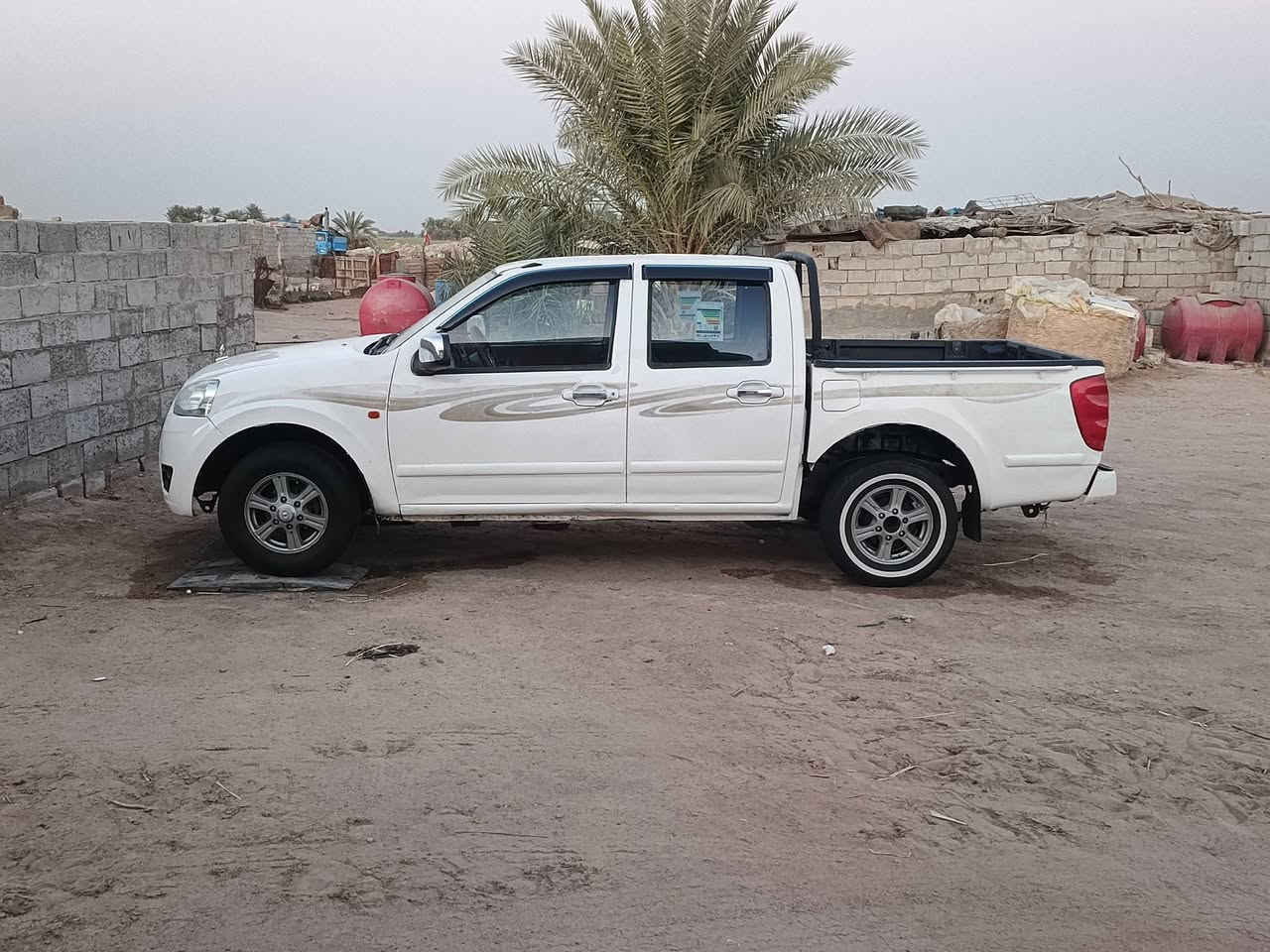 سلام عليكم كريت ويل للبيع موديل /2012/مكفوله كفاله عامه رقم قادسيه سنويه لل /27/سياره مال جناي جديده مكينه وكير جدد السعر /62/ وبيه مجال لشراي لاستفسار عل رقم /***********/مكان نجف
