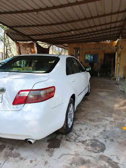 السلام عليكم سيارة كامري موديل 2007 السيارة خير من اللة وارد امريكي بس بدون حادث فقط قطع تبديل كير ومكينة خير من اللة السيارة 6 سلندر الكشنات جلد كهربائي شاشة كامرة خلفية السعر 85 ورقة وبيها مجال رقم بغداد انكليزي تخابرني وتدلل العنوان بغداد الاوسمة رقم‏‪***********‬‏
