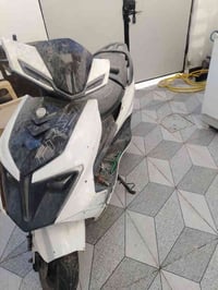 للبيع السعر ٢٥٠ قفل نقص تنظيف كابريته 07812101133