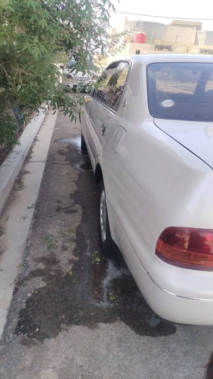 سلام عليكم سياره بطه للبيع كفاله من الكص والنقل وترميز وتحويل ولغرامات والضربه رقم دولي بصره العنوان بصره ابو الخصيب سعر 58 وبيها مجال ***********

