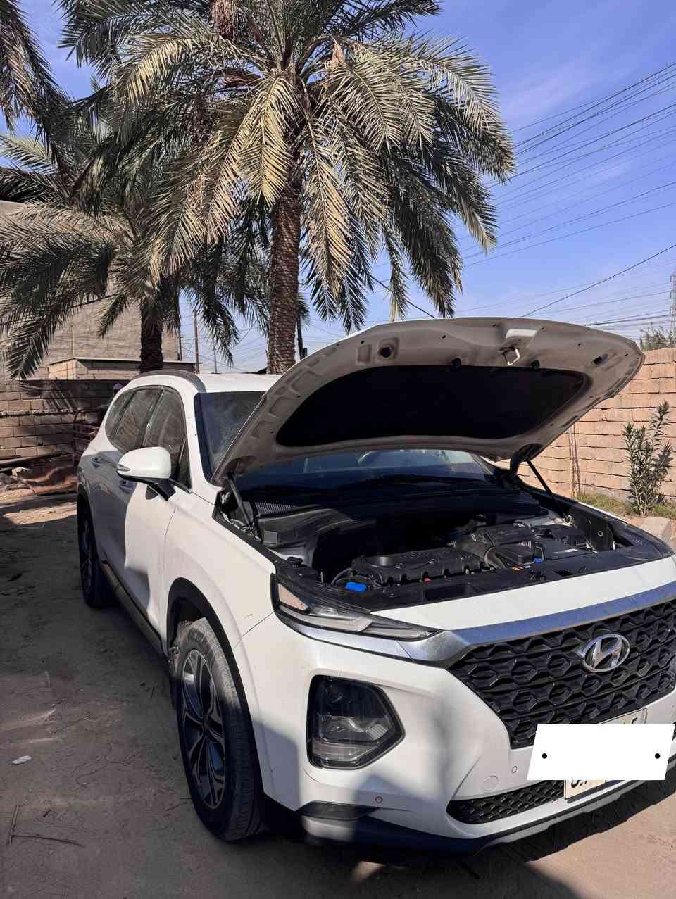 السلام عليكم 
سنتافي ٢٠١٩ خليجي 
٤ سلندر
محرك كير تبريد كله كلين 
ماشية ١٥٠ الف 
سنويه منتهية باسم شركه
لون الكشنات مخمل
تحكمات بالستيرن
صندوق كهرباء
مري شفط
لايتات زينون 
للاستفسار : ***********
عنواني بصره
(مكلف بالنشر)
