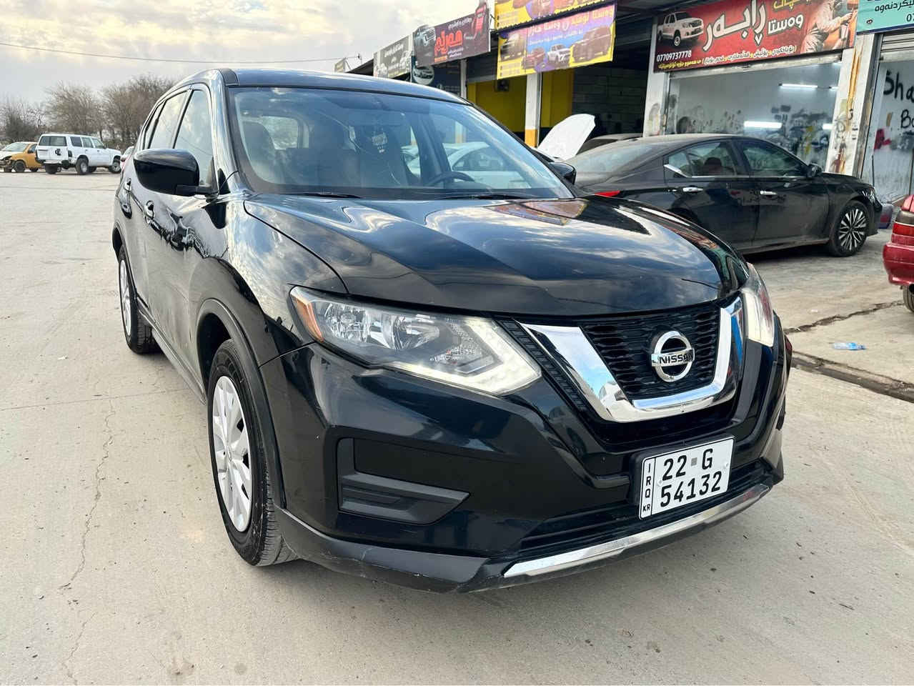 نیسان روگ ٢٠١٧ سەنەوی تازەیە وەسڵی کوبونی بەنزینی هەیە وەرگرتنەوەی ماوە یەک چاملغ دواوەی بویاغە بی ناوگرتن گیر و مەکینەی نەکراوەتەوە چوار پستونە سعری ١٤٢ گەڵا
***********
اسیا *********** شمشمل, السليمانية
