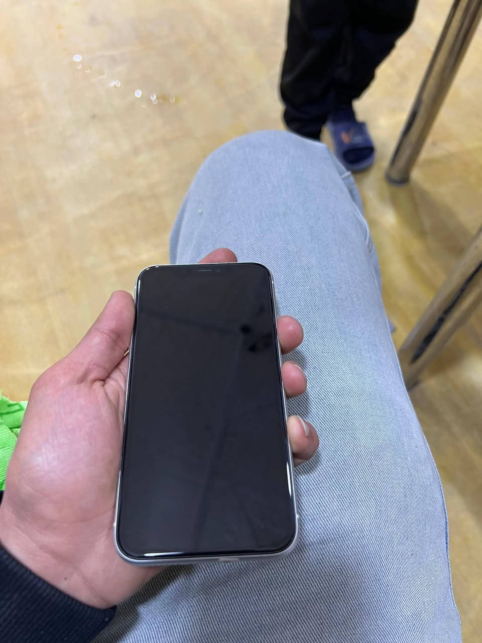 11العادي اجهزه مكفول ونظافه 💯 شرط الفحص دبل شريح ذاكرة 128 وبطاريه 89بلاد مع ضمان سبوع ***********العنوان الناصرية قرب المدينه المائيه
