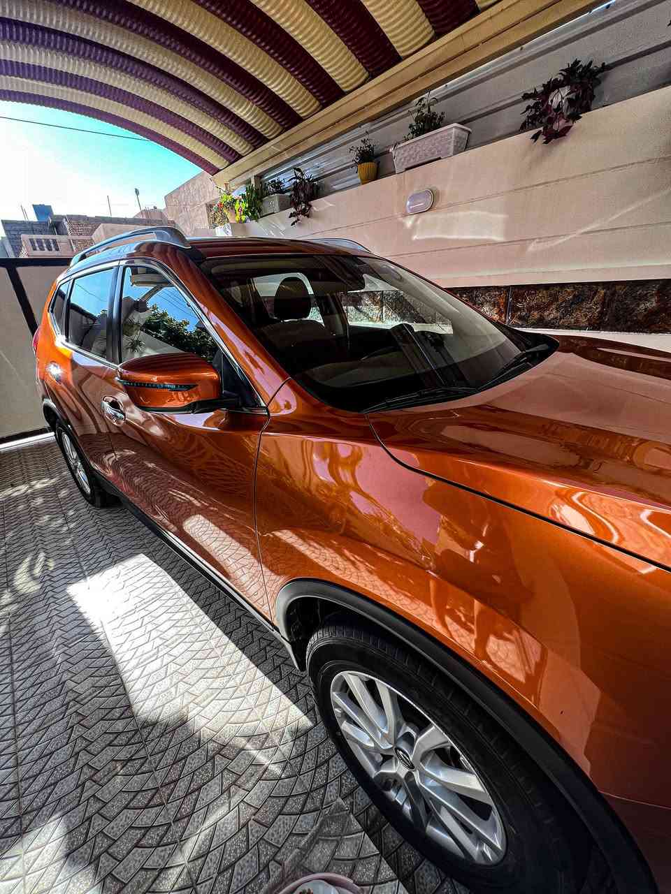 السلام عليكم
للبيع او المرواس نيسان روج 2020 SV 

2.5 السياره كلش نظيفة وابد ممفول عادي بيها عادي وعلى ايدي السياره 
ماشية 90الف 
رقم اربيل باسمي تحويل السنوية قبل اسبوع جددتها
السيارة متصرف دينار عليها
ضررها موضح بالصوره كلش بسيط

للتواصل ع هذا الرقم

***********

السعر 185$

مكاني صلاح الدين/تكريت
