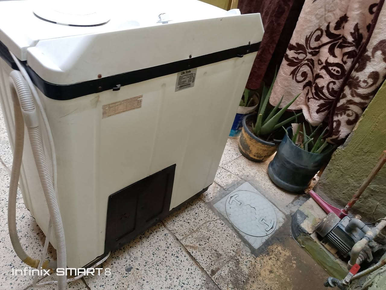 السلام عليكم و رحمة عندي هاي الغسالة مال بيت نضيف ام الحوضين مداخل تصليح كله شغالة وكلشي مذكو بل تصوير سعر 80 الف ومكاني بغداد الشعب رقمي للتواصل *********** متوفر واتساب متواجد شراي يجي ويفحص واني مو بياع شراي بس مال البيت ويريدون اكبر واني بل خدمة 🌹🌹🌹
