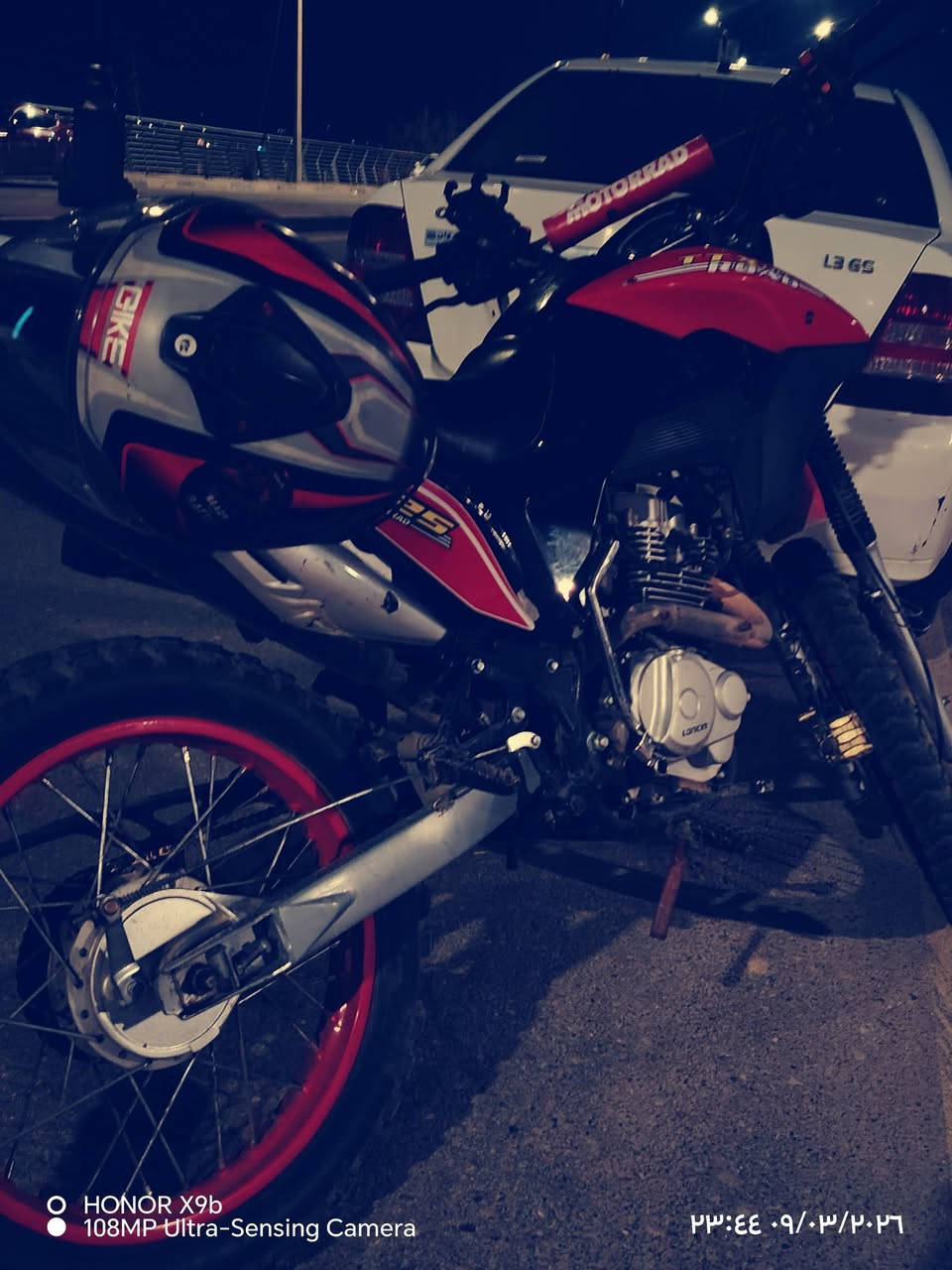 سلام عليكم ورحمة الله 
مطور قفاز لبيع مليون 500 بي مجل قليل


**إذا كنت صاحب هذا الإعلان وتريد حذفه لأي سبب، رجاءا أرسل رسالة إلى الدعم الفني**