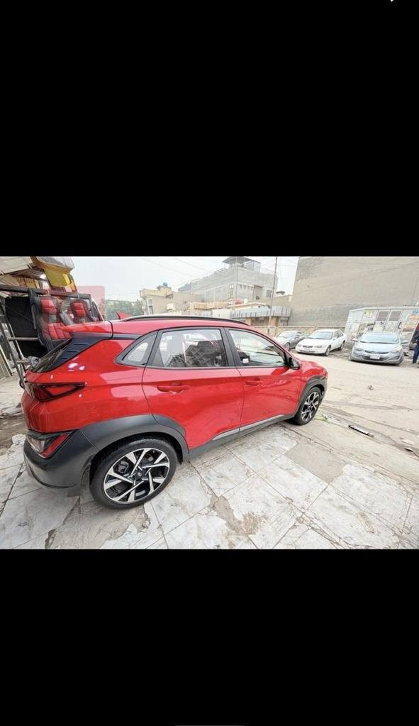 اللهم صل على سيدنا محمد وال محمد 
كونا وارد كوري
موديل 22 للبيع
رقم بغداد الجديد باسمي 
ماشيه 26 الف ميل 
محرك وكير وتبريد و صدر جيدة..
مواصفات حلوة بصمه تشغيل وابواب ورادارات وتحكمات
تشغيل عن بعد
3 انظمة قيادة 
السيارة فول مواصفات عدا الفتحة

السعر 135 ورقه
مكاني بغداد البلديات
‏***********
***********
