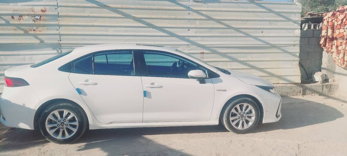 السلام عليكم كورلا هايبر شكل الخليجي علامه الزركه  لبيع ماشيه 37الف حقيقي سياره موديل 2024 سياره ع ايدي منزله اني مكفوله ماعده بيه شخطات بسيطات بالدعاميه الاماميه سعر 147وبيه مجال شي بسيط ***********
