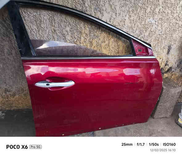 ادوات ازيره مديل ٢٠١٢   مكلف بنشر تصل ع صحبهن 
رقم الهاتف ***********العنوان بغداد الزعفرانيه https://www.facebook.com/share/16afXcAHKq/
