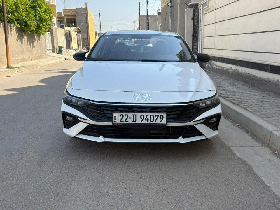 النترا 24 ماشيه 45 الف سياره مكفوله ونضيفه جدا مكان بغداد الكرخ  
سعر 140 بيه مجال بسيط ***********
