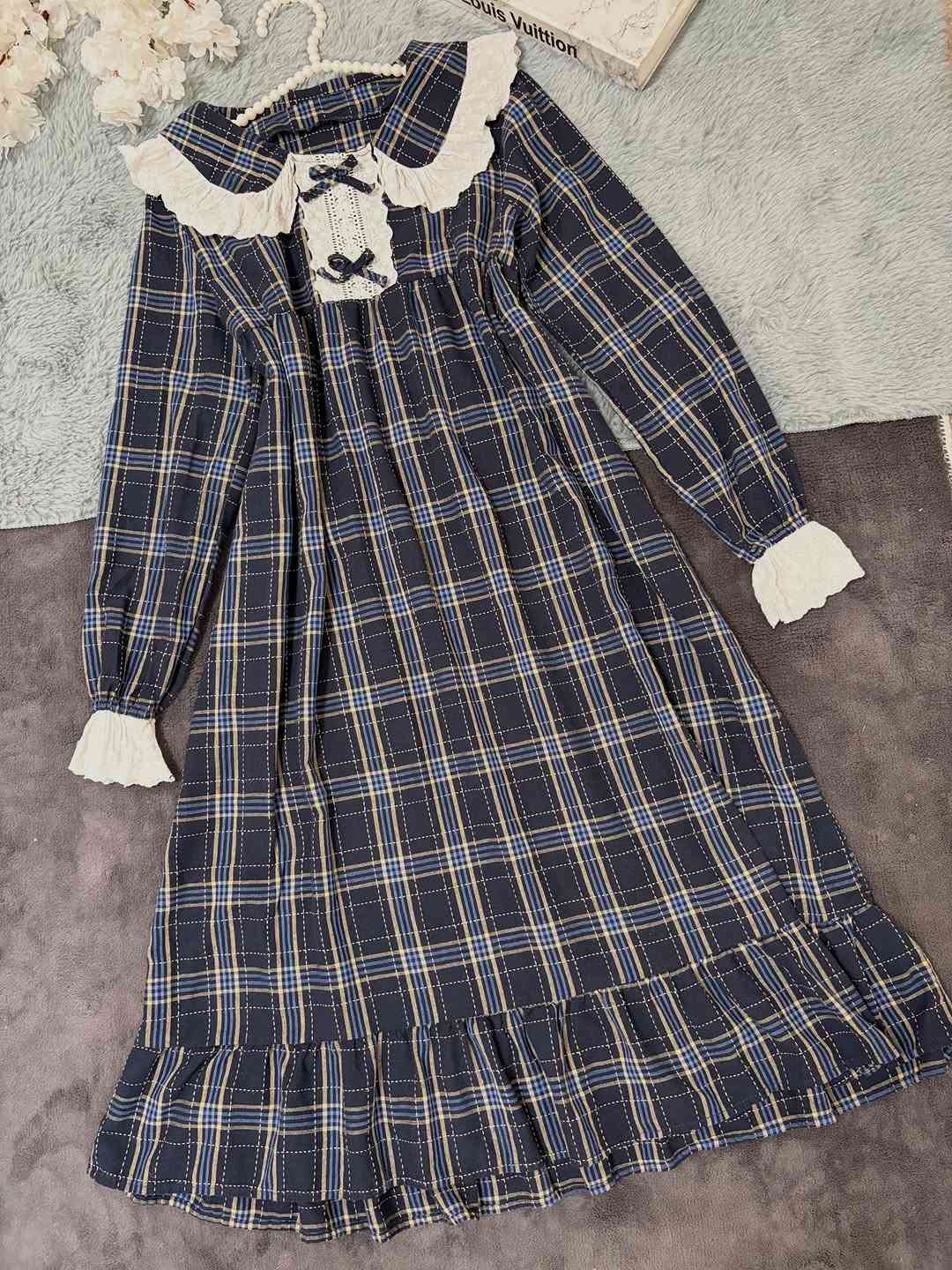 دشداشة فنتچ كاروهات باللون النيلي 
الخامة قطني 💙
القياسات m,L,xl

#اكسبلورر  #اكسبلور_فولو  #اكسبلور  #اكسبلورexplore  #اكسبلور_explore


**إذا كنت صاحب هذا الإعلان وتريد حذفه لأي سبب، رجاءا أرسل رسالة إلى الدعم الفني**