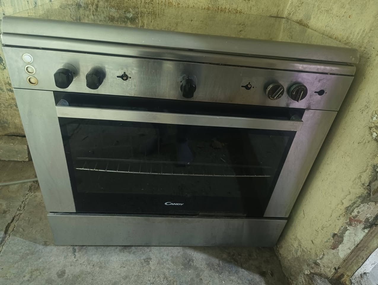 طباخ نضيف شغال للبيع متواجده خاص


**إذا كنت صاحب هذا الإعلان وتريد حذفه لأي سبب، رجاءا أرسل رسالة إلى الدعم الفني**