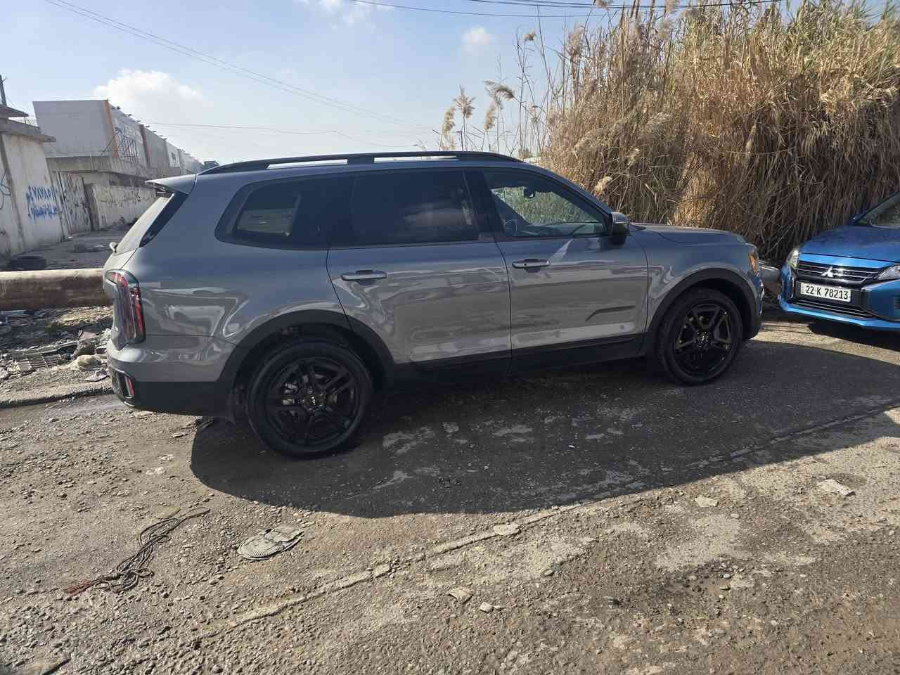 تلورايد مديل ٢٤ رقم اربيل ماشيه ١٣ الف مواصفات اكس لاين فول  حادثه باب مبدله والباب البصفه  نصه صبغ بدون ايربالك  عنوان السياره بابل المسيب  *********** السعر ٣٢٥ وبيه مجال
