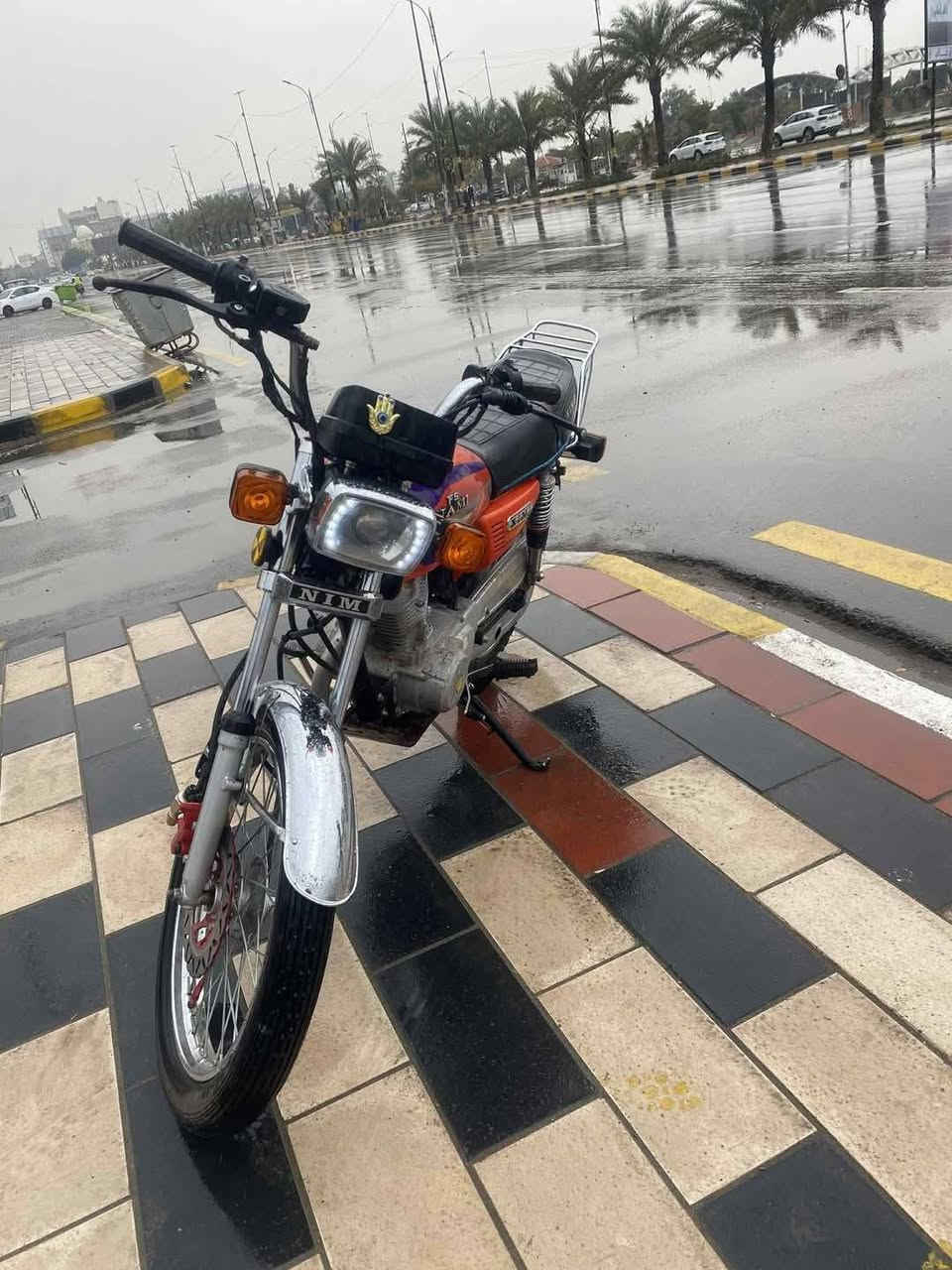 السلام عليكم نامه اف اس للبيع م21كفاله عامه دراجه رقم وسنوية رقم نجف انكليزي المكان كوفة شارع المطار السعر 1600وبيه مجال للستفسار ***********
