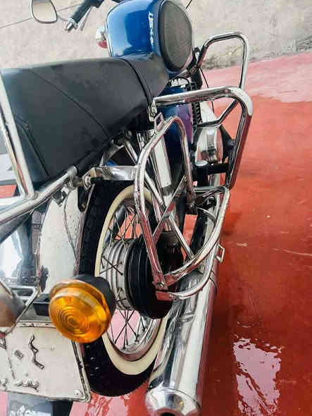 السلام عليكم احترامي للخوه
دراجه للبيع موديل ٨١ امزت  مكفوله من كلشي شغل وترايك بصره
 السعر 1600 وبيهن مجال حك الجية
***********
بغداد جسر ديالى
