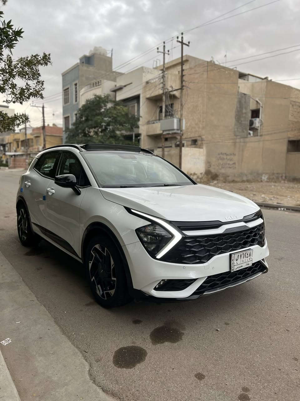 السلام عليكم 
النوع : كيا سبورتج (خليجي) 
الموديل: 2024
عداد المسافه : 25 الف
السياره : كفاله عامه 
* كير محرك صدر تبريد كفاله عامه
المواصفات : GT - Line 
العنوان : بغداد - السيدية 
السعر : 260 ورقه وبيه مجال 
باقي التفاصيل الاتصال ؏ الرقم او واتساب 
***********
