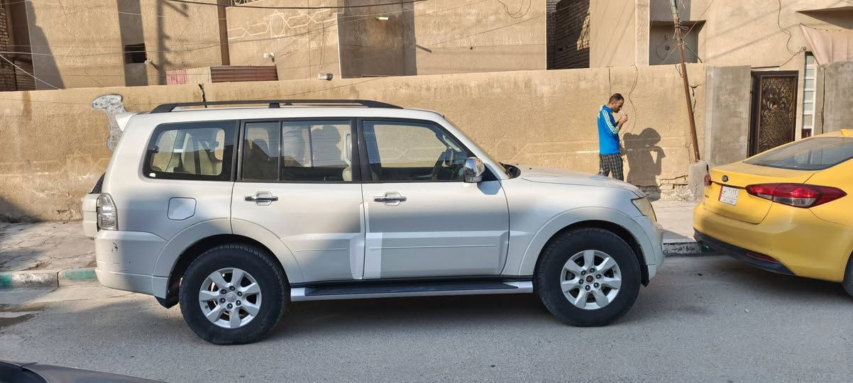 من رخصت الادمن
باجيرو حفتور 2012 محرك 3500

السيارة مكفول كفالة عامة من كلشي 

السعر 150$   ***********

مكان السيارة بغداد حي الجهاد
