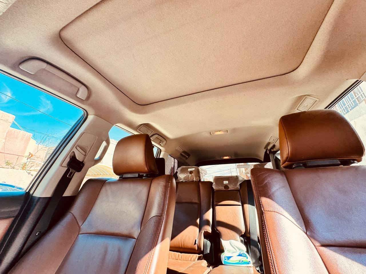 برادو 2022 سبعينية TXSرقم اربيل انكليزي الدولي للبيع
رقم حلو . فتحة قمارة . 7 راكب . 6 سلندر . محرك 4000 . حساس خلفي . كاميرا خلفية . 2 بصمة . مغلفة ppf البنيد و التكم و المري و اللايتات . تخم تاير جديد دنلوب . مري شفط . مانع انزلاق . كشنات جلد بلادي . مقاعد امامية كهربائية . شاشة عرض . زراك لايت . الجام مغلف ضد اشعة الشمس uv . الخلفيات مضللة . دوسات اصلية ما مستخدمة . سبير دفن . تانكي بنزين واحد . الجامة الخلفية تنفتح بدون فتح الجنطة . 8 ايرباك . مثبت سرعة . شاحن وايرلس . كشافات ضبابية . نظام ترحيب . هوك اصلي . ثلاجة . تبريد 3 قطع . السيارة ماشية  116 قابل للزيادة كل الصيانة و تبديل الزيت و الدسكات بالشركة و ترتيبهة شركة  موجود دفتر الصيانة . و بيهة ملاحظة بسيطة بالجنطة مثل ما موضح بالصور . السيارة بالحلة 
السعر 43 الف و بيهة مجال حگ الجية
رقم الموبايل  ***********   /  ***********
