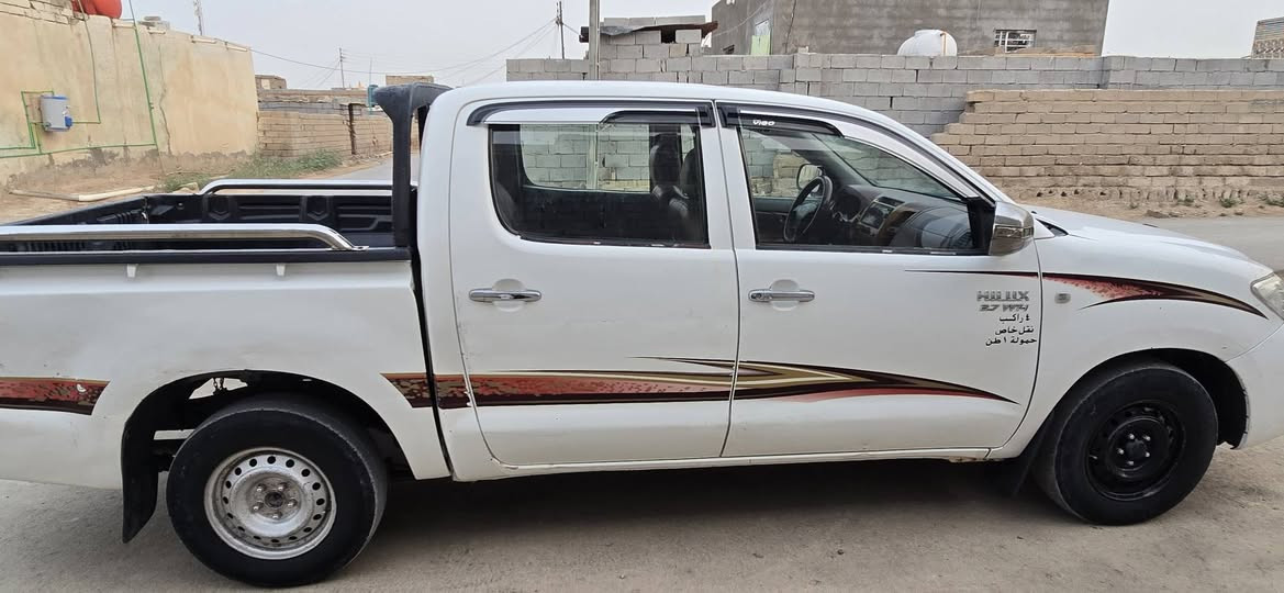 بيكم٢٠٠٩مجفته صارلها ٤تشهر 
رقم بصره رقم كليزي حداديه وتايرات جاهزه السعر ١٣٠  
*********** المكان البصرة الدير
