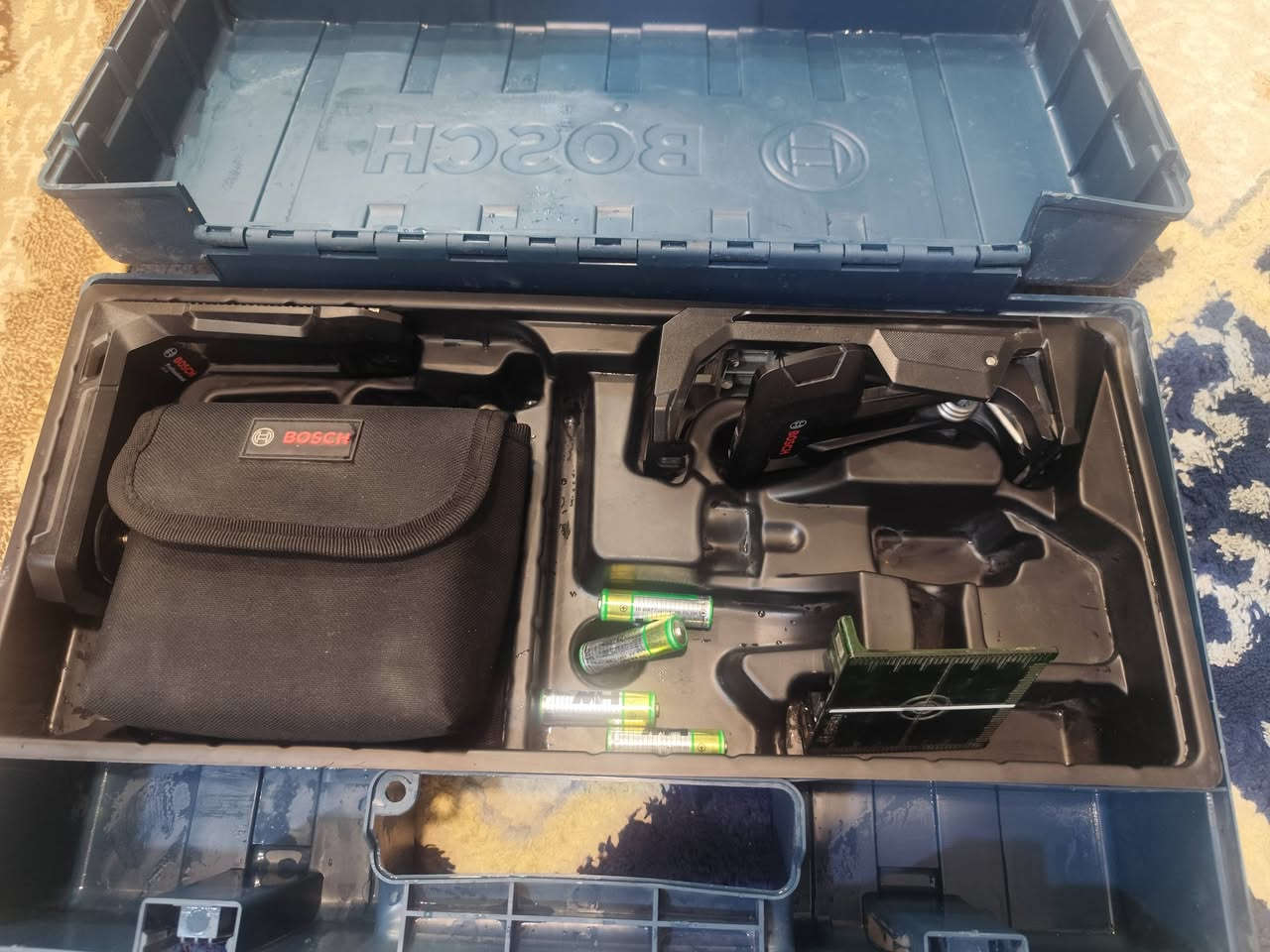 كبان ليزري ماركة بوش أصلي شرط أستخدام قليل جداً مره او مرتين
السعر ١٦٠ واتس اب ***********
