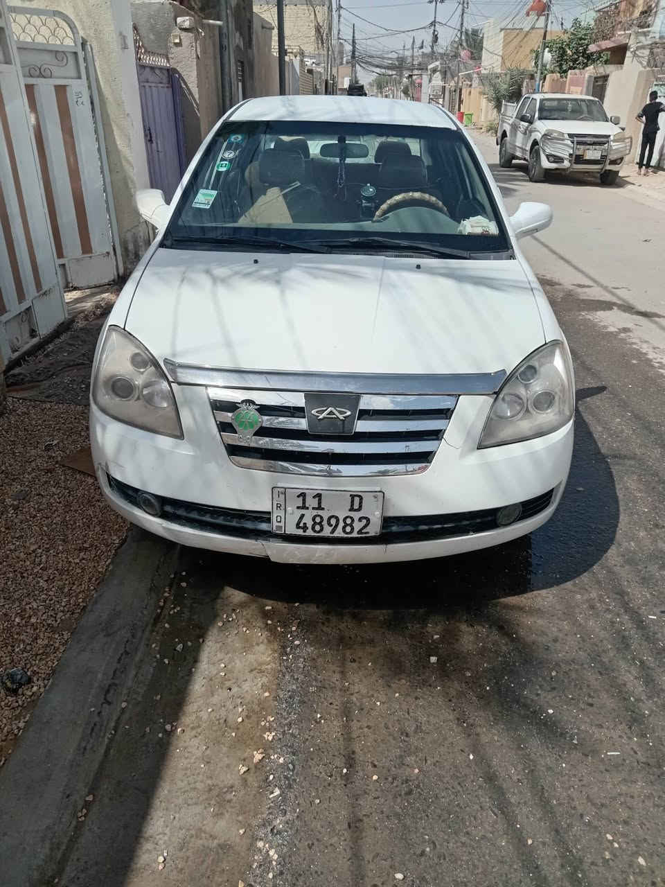 يعلن مكتب ابو سلام الحسناوي عن سياره للبيع او امراوس  شيري اي فايف بيضاء الون رقم بغداد انگليزي جديدكير محرك حداديه تخم تايرجديد كامره خلفيه ام بي ثري دواخل حلوه السياره بأسمي السعر ٤٥ وبي مجال للاتصال بنا *********** ولشراي يدلل مكان السياره كربلاء حي الغدير قرب السلوك
