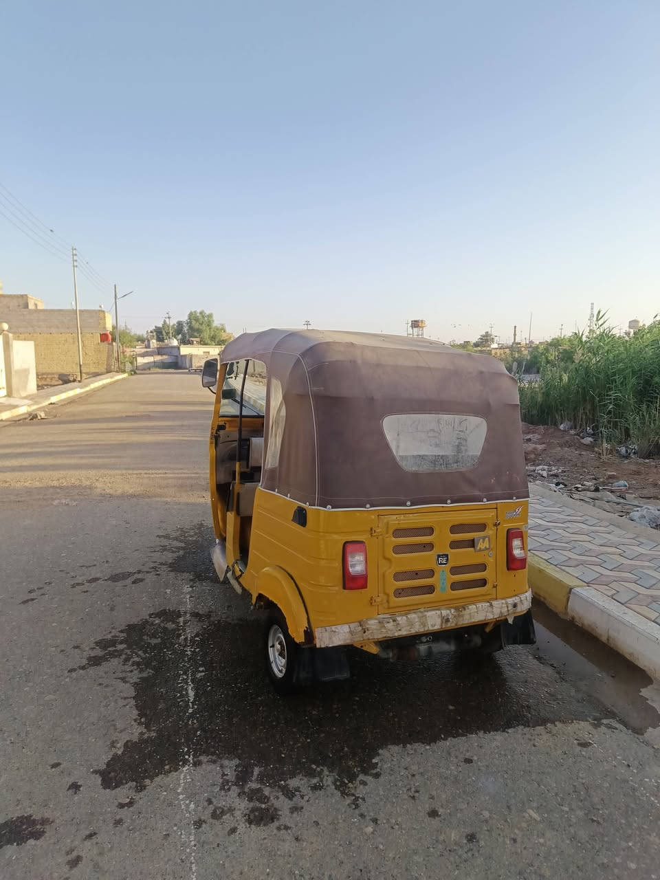 تطتك للبيع بيها بس باردات مكفوله من الصبغ والمعجون وكسل شاكر اوراق
رقمي ***********
