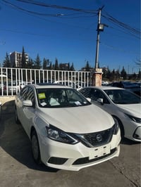 سنترا • ٢٠٢٥ • شاشة وكاميرا