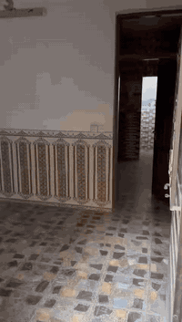 مشتمل 50م بناء حديث للبيع في حي البساتين على الشارع العام مقابل محطة سما بغداد
مُكلف بالنشر غير متواجد على الماسنجر
للتواصل على الرقم 

0771 352 6515
