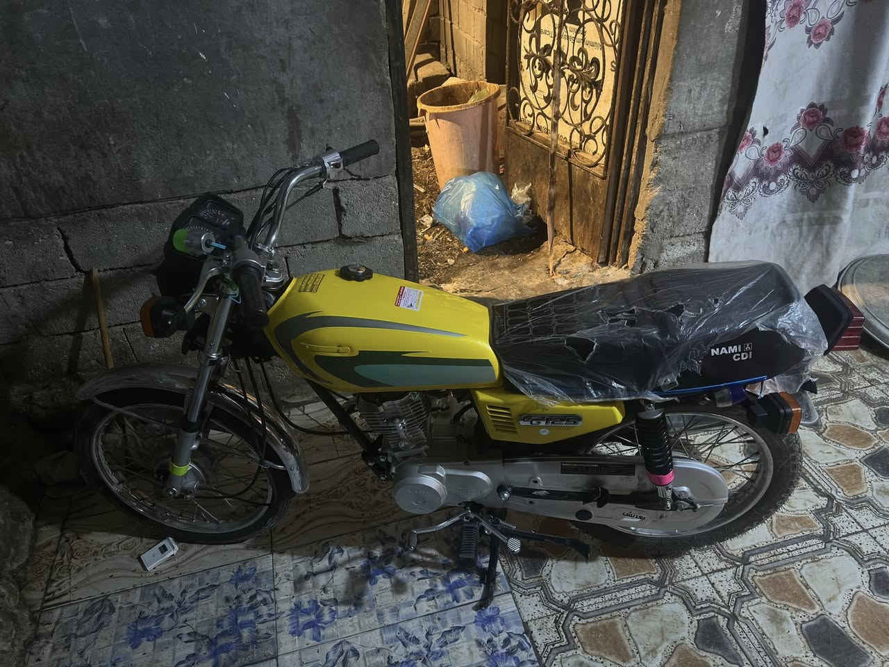 سلام عليكم دراجه لبيع مستعجل رقم وسنويه بسمي دراجه تعمير لفين 2026 صايرله سبوع من معمره لمكان بصره كرمت علي سعر مليونين 200بيه مجال قليل رقم ***********
