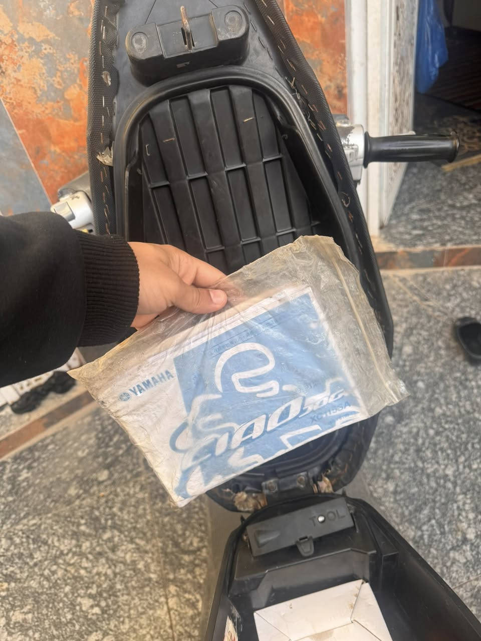 دراجه فله للبيع دراجه نضيفه وكفاله من كلشي ختم واحد وي مكينه كتلوك دراجه وغراضها كامله مديل 14 ماشيه 7 الاف  ***********
