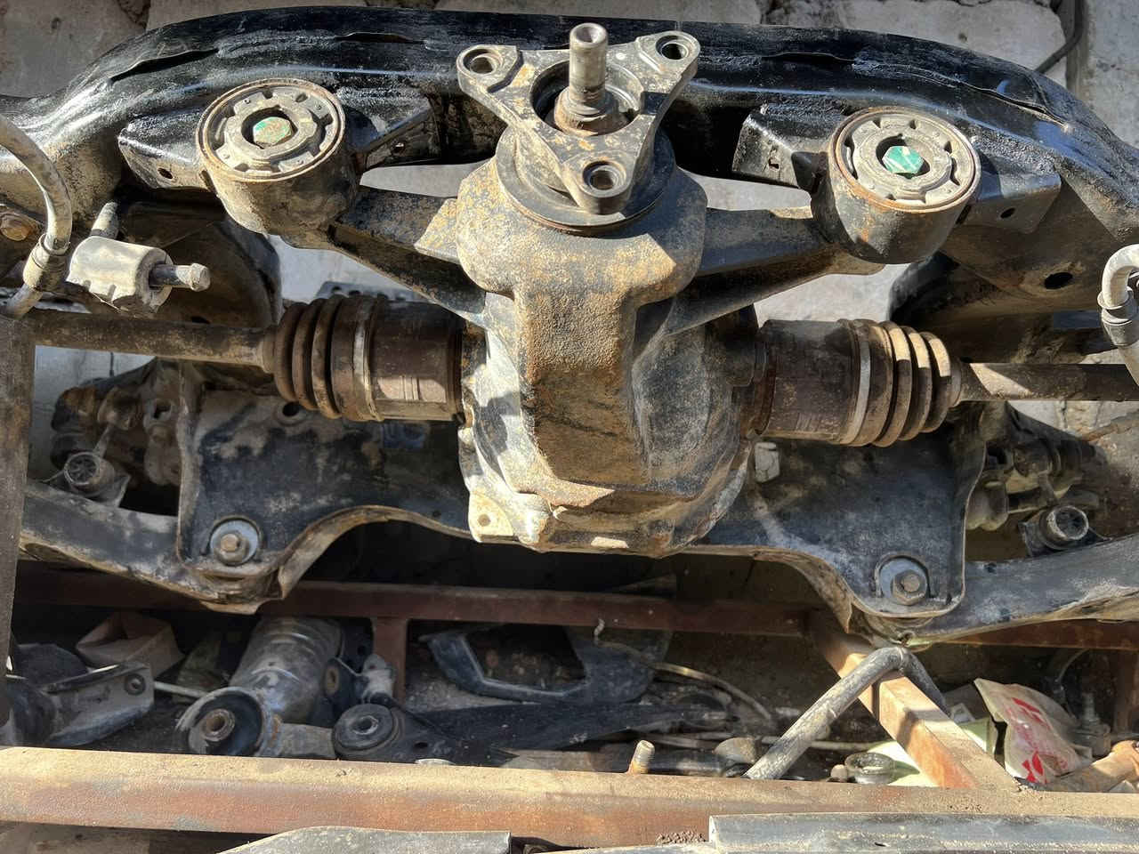 السلام عليكم
عربانه خلفيه جينسس كوبيه نفسه اتصير على كل الموديلات و الدرايم و فرممه خلفيه 
سعر العربانه 360 
سعر الكاردن 130 
سعر الدرايم ثنينهن ب120
سعر الفرممه الخلفيه ب125 
مكاني بالحله يوجد توصيل للكرادن و الدرايم و الفرممه فقط 
للتواصل واتساب و اتصال 
***********
