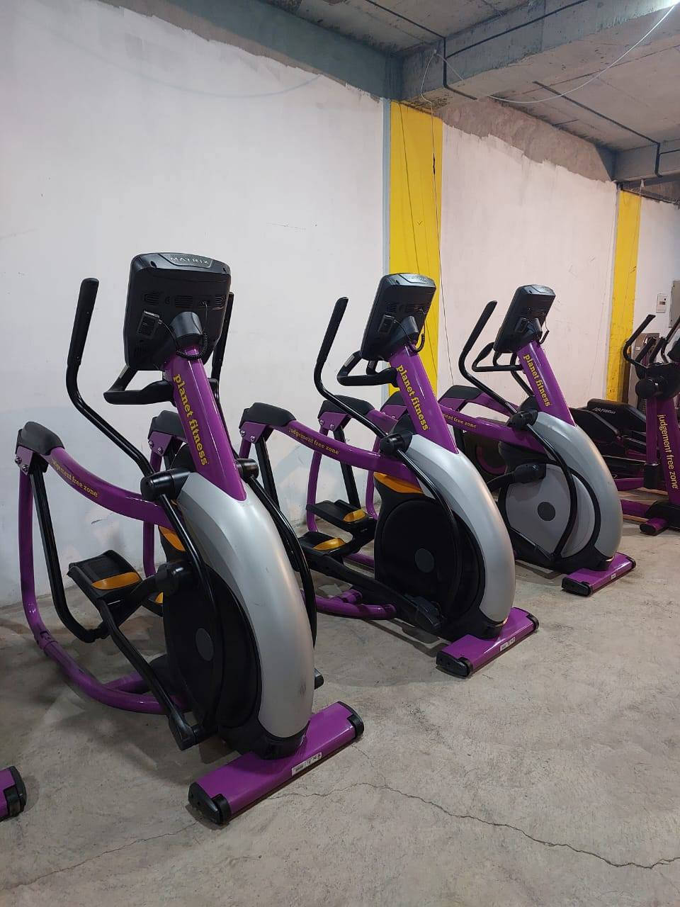 يتوفر مجموعه اوبتكال لايف فتنس امريكي مكان سليمانية 
سعر قطعه 750 دولار 
*********** واتساب 
***********واتساب
