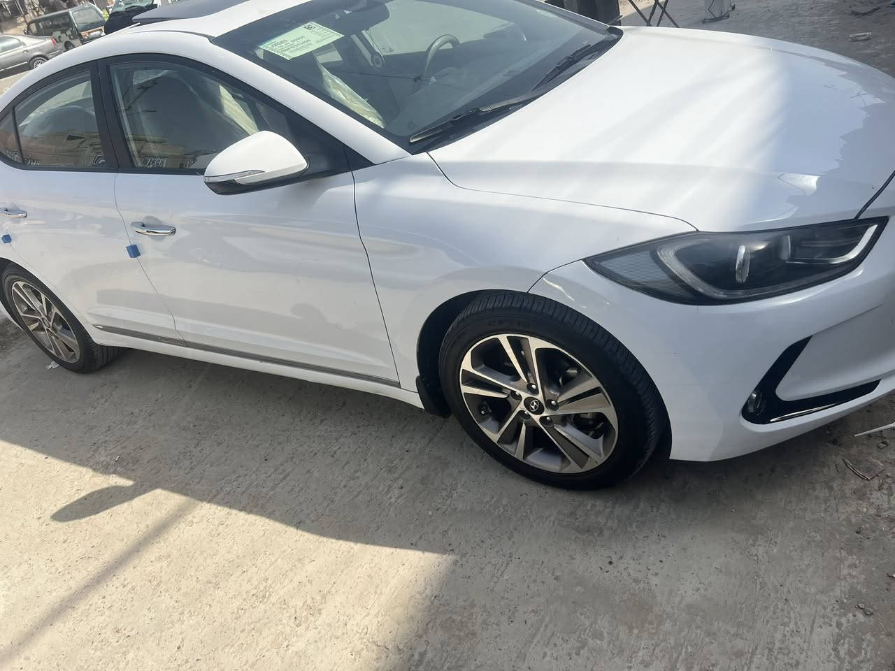 السلام عليكم النترا٢٠١٨خليجي
محرك الفين دوش مواصفات السيارة فتحة قطعتين تبريد ويل ١٧حساسات وكاميرا وشاشة مري شفط تحكم جهتين داخل بيجي مكفولة من الضربة والصبغ بيها خشم الجاملغ بارد والبنيد وسونار موضح مع الصور سيارة بااسمي رقم وهزة جديد تحويل ثاني يوم سيارة ماشية ٨٦حقيقي نظيفة السيارة بمعنى الكلمة وجاهزة من كل النواحي السعر ١٤٥ولاستفسار الاتصال على رقم ***********
