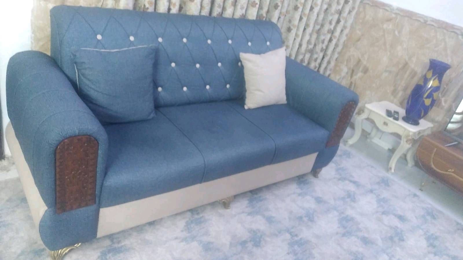 طقم قنفات 10 مقاعد نظيف جدا للبيع .الدوره شارع 60 