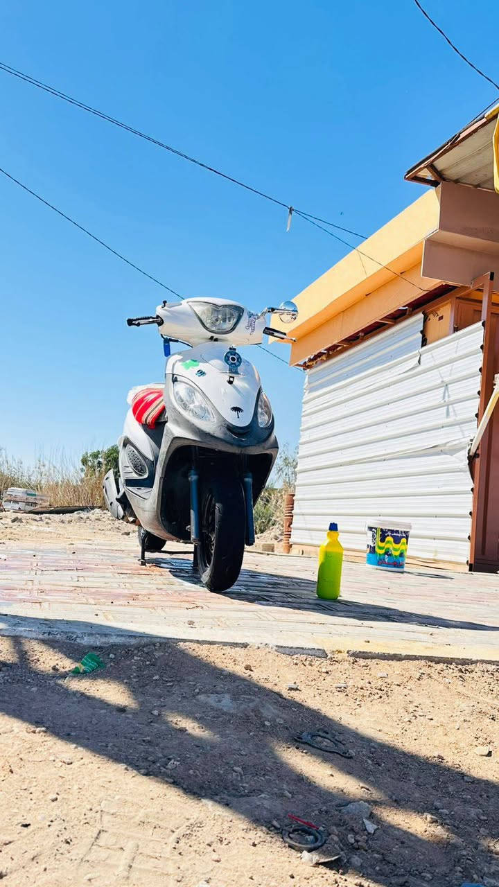 سلام عليكم  اخوان للبيع  كامكو vتو كفاله  عامه حجم المحرك ١٢٥مامفتوح برغي مديل ١١ دراجه خير من الله الاستفسار الإتصال ع الرقم *********** المكان كربلاء القادسيه
