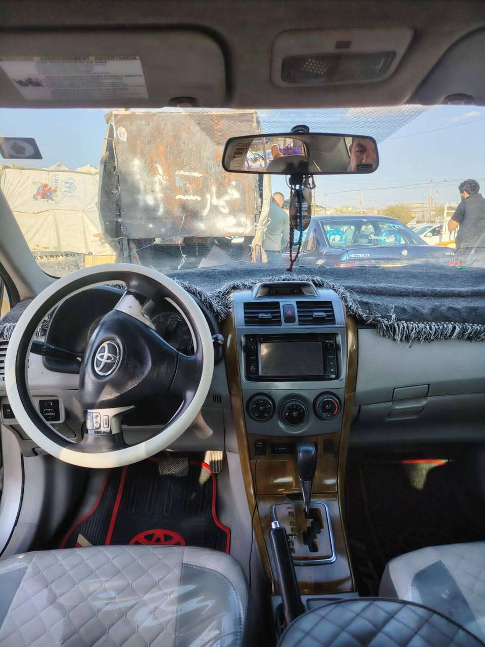 اسلام عليكم
كورلا للبيع 2013رقم كركوك 
دفتر بانزين بيه رقمه انكليزي 
هيئة والغرامات كله مصفرة 
السعر 125وبيه مجال 
للستفسار ***********
